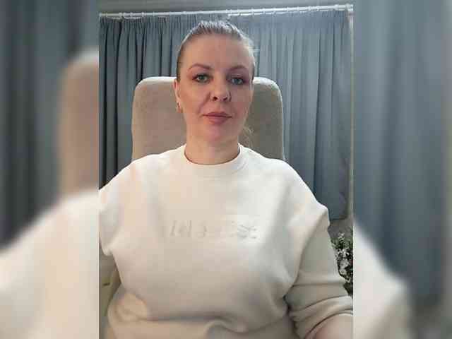 Veronika_Gold webcam
