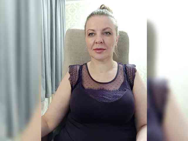 Veronika_Gold webcam
