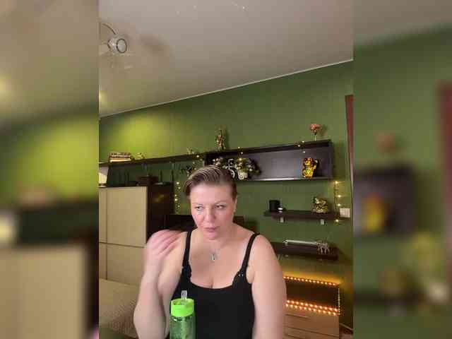 Veronika_Gold webcam