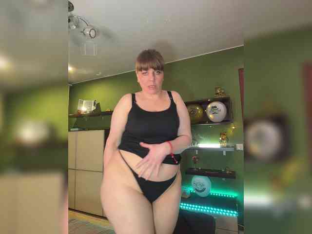 Veronika_Gold webcam