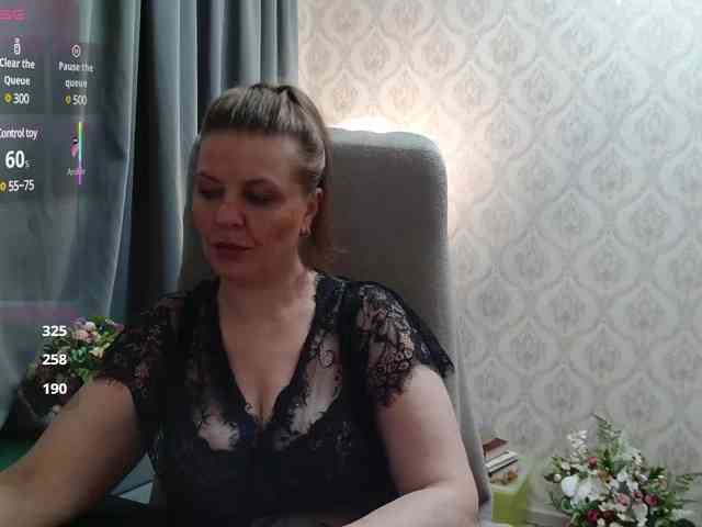 Veronika_Gold webcam