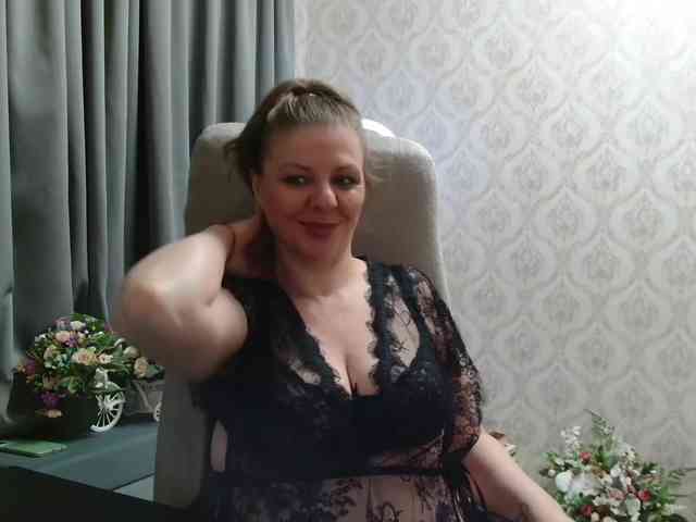 Veronika_Gold webcam