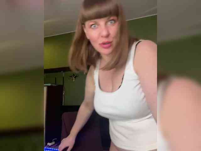 Veronika_Gold webcam