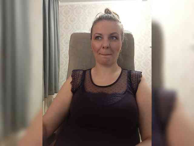 Veronika_Gold webcam