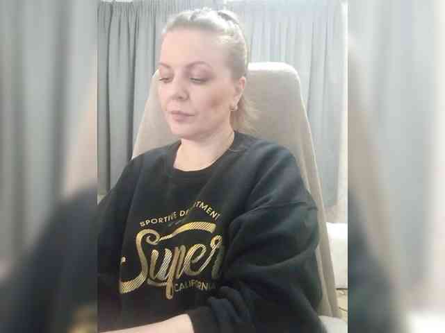 Veronika_Gold webcam