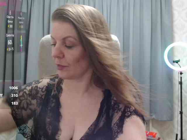 Veronika_Gold webcam