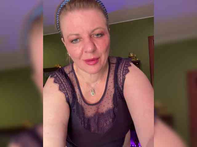 Veronika_Gold webcam