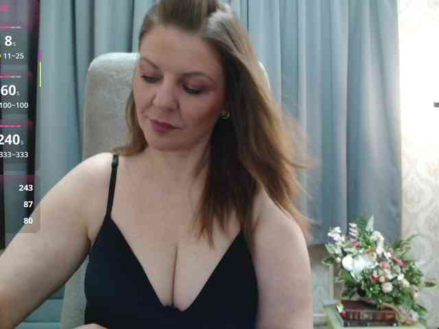 Veronika_Gold webcam