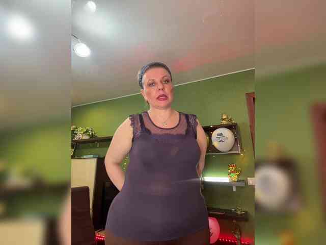 Veronika_Gold webcam