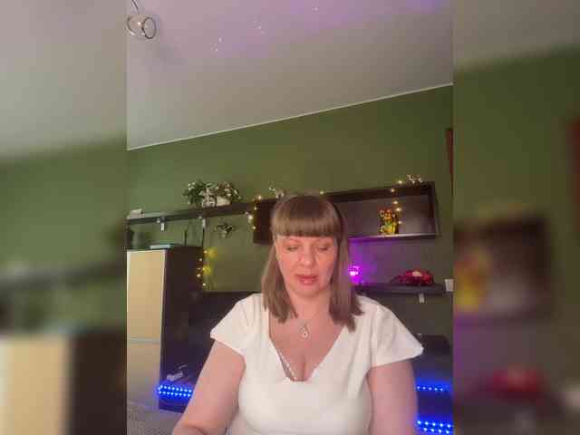 Veronika_Gold webcam