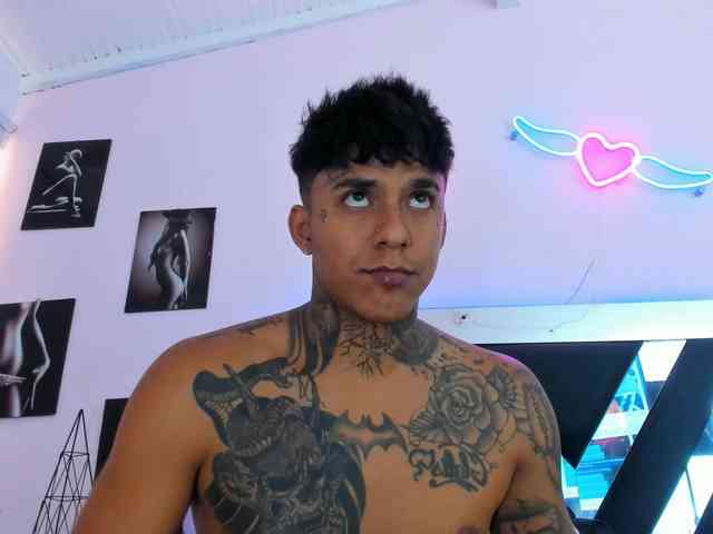 thunderxhot Live Webcam on BongaCams