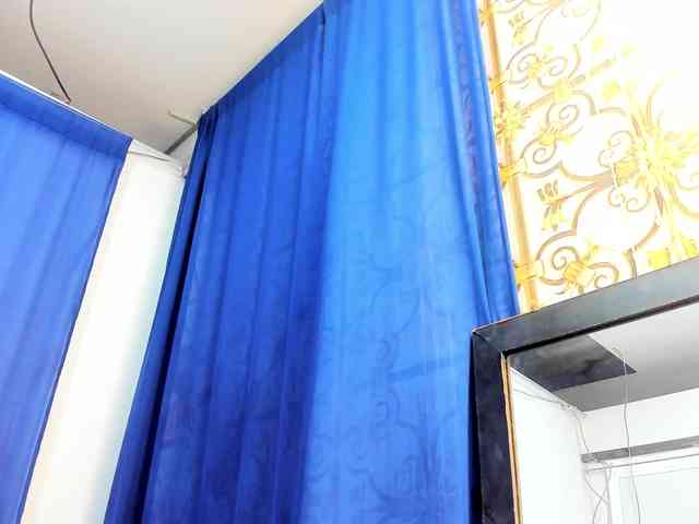 Analiaa18 webcam