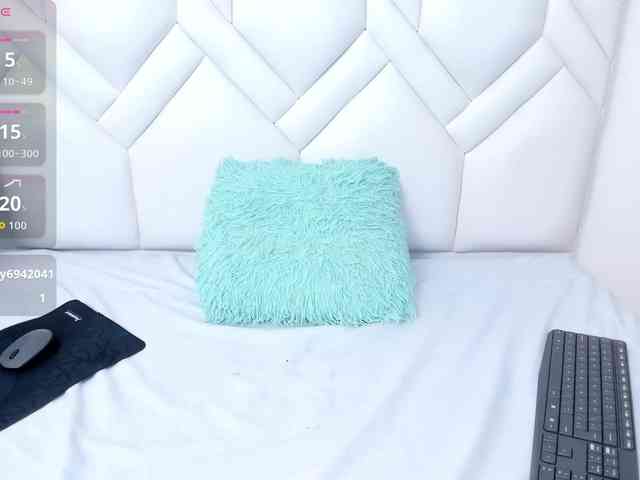 Analiaa18 webcam