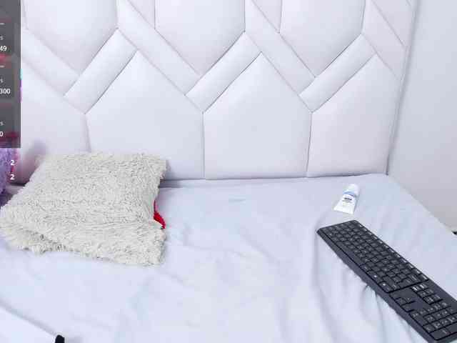 Analiaa18 webcam