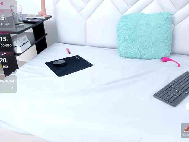 Analiaa18 webcam