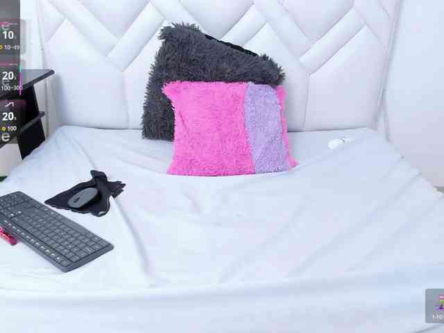 Analiaa18 webcam