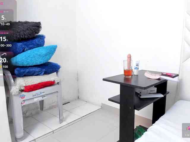 Analiaa18 webcam