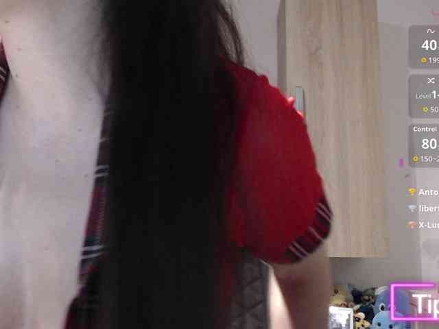 Elinor21 Live Webcam on BongaCams