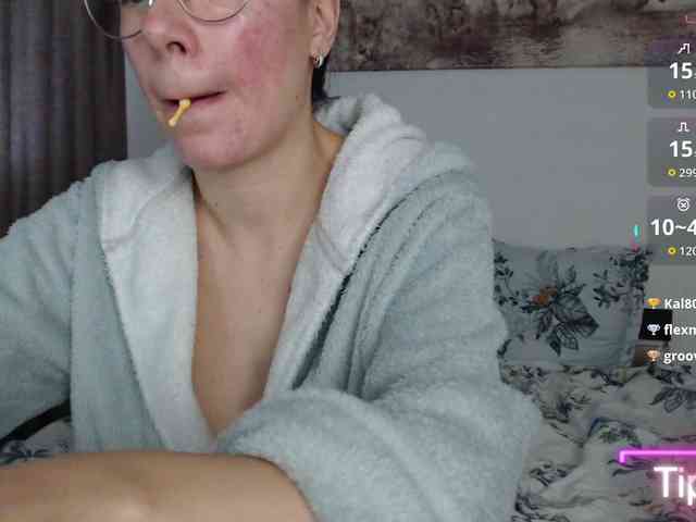 spicyPatchouli webcam