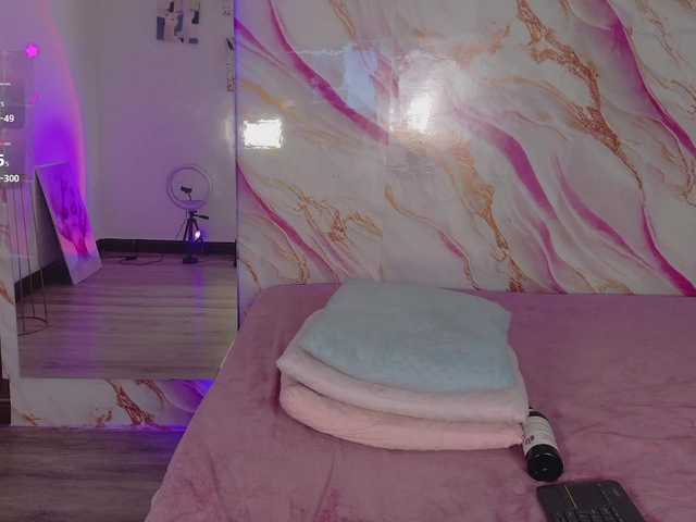 EimyAnistonCute's BongaCams show and profile