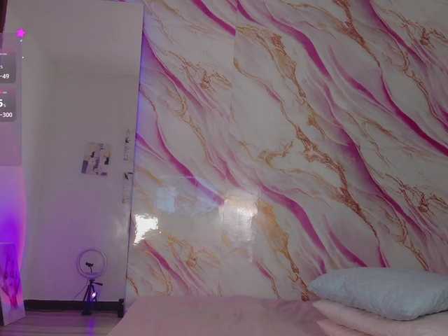 EimyAnistonCute's BongaCams show and profile