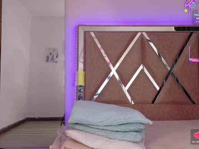 EimyAnistonCute webcam