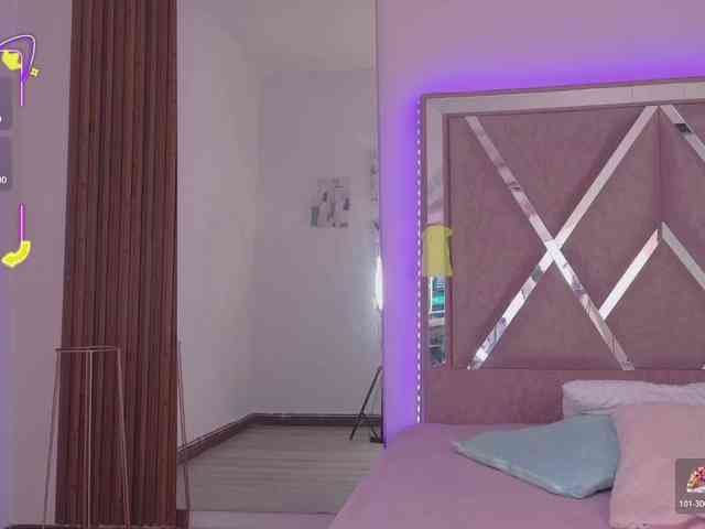 EimyAnistonCute webcam