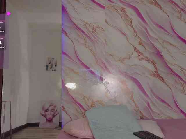 EimyAnistonCute webcam