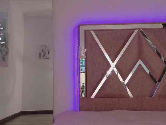 EimyAnistonCute webcam