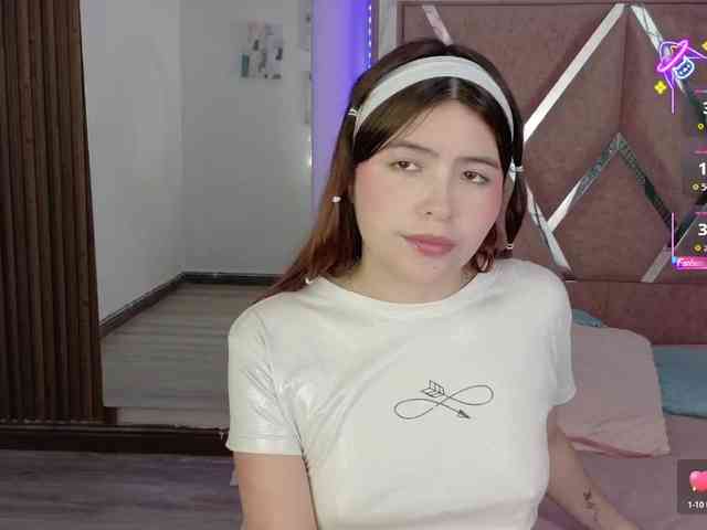 EimyAnistonCute webcam