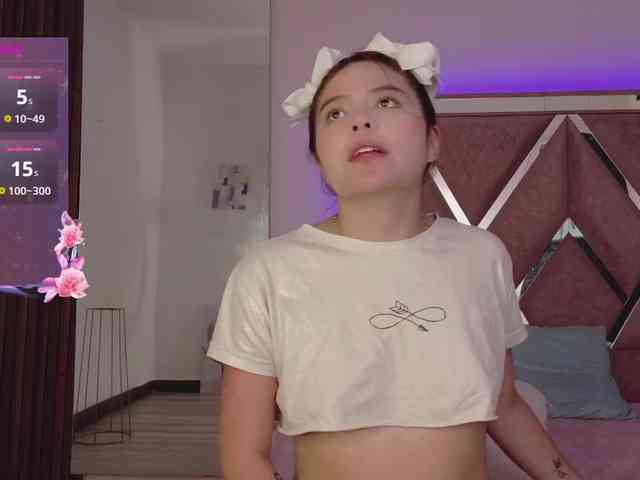 EimyAnistonCute webcam