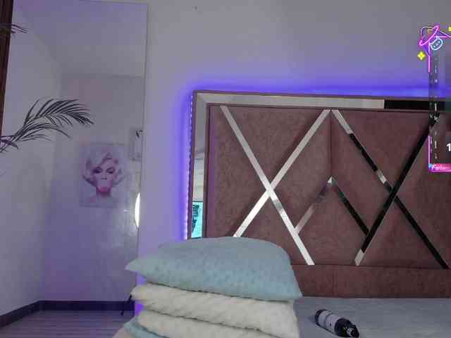 EimyAnistonCute webcam
