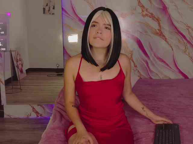 EimyAnistonCute webcam