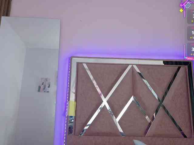 EimyAnistonCute webcam