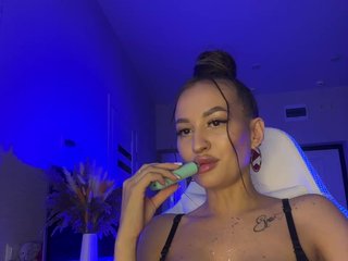 Karamelikaa Porn Show