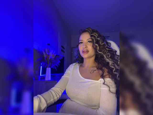 naked chatroom Karamelikaa