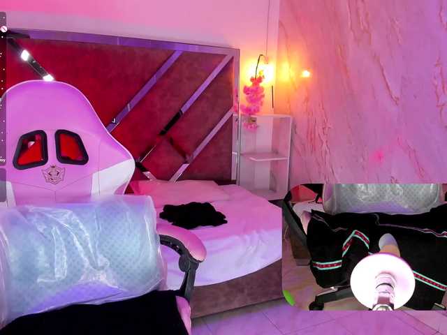 MhiaRey's BongaCams show and profile