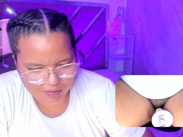 MhiaRey's BongaCams show and profile