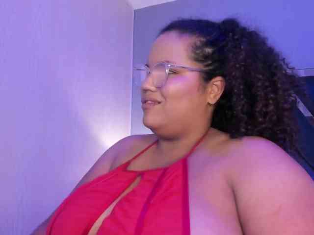 MhiaRey webcam