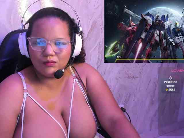 MhiaRey webcam