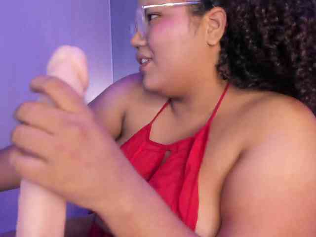 MhiaRey webcam