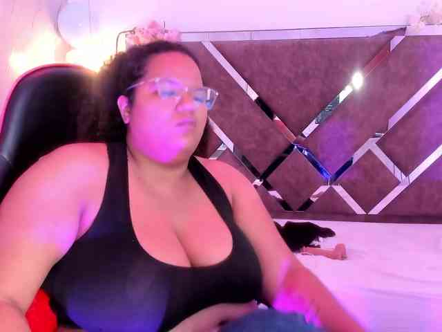 MhiaRey webcam