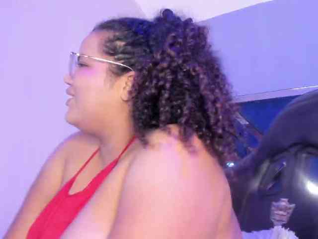 MhiaRey webcam