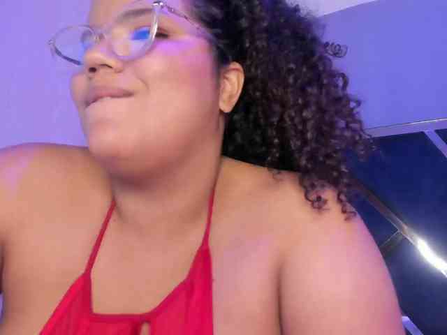 MhiaRey webcam