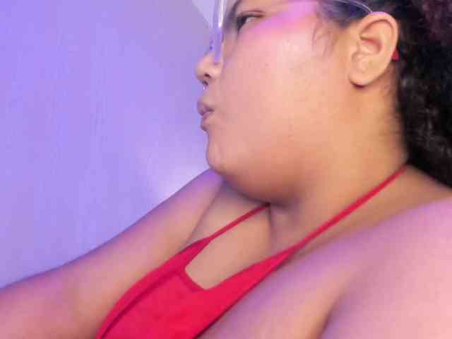 MhiaRey webcam