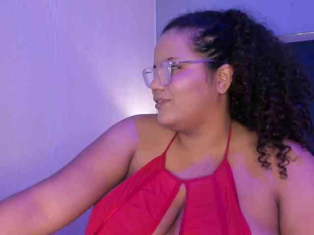 MhiaRey webcam