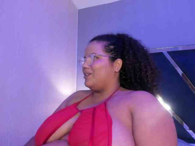 MhiaRey webcam