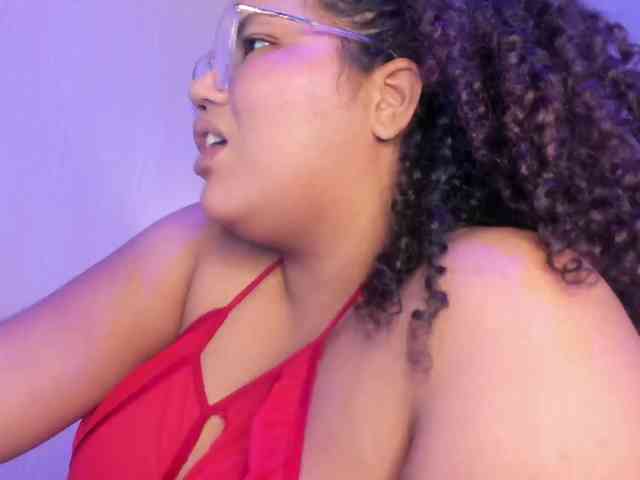 MhiaRey webcam