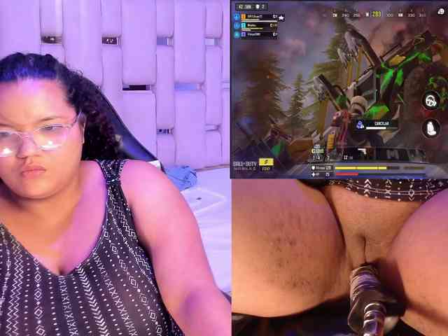 MhiaRey webcam