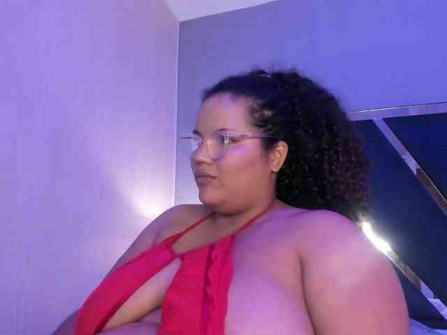 MhiaRey webcam